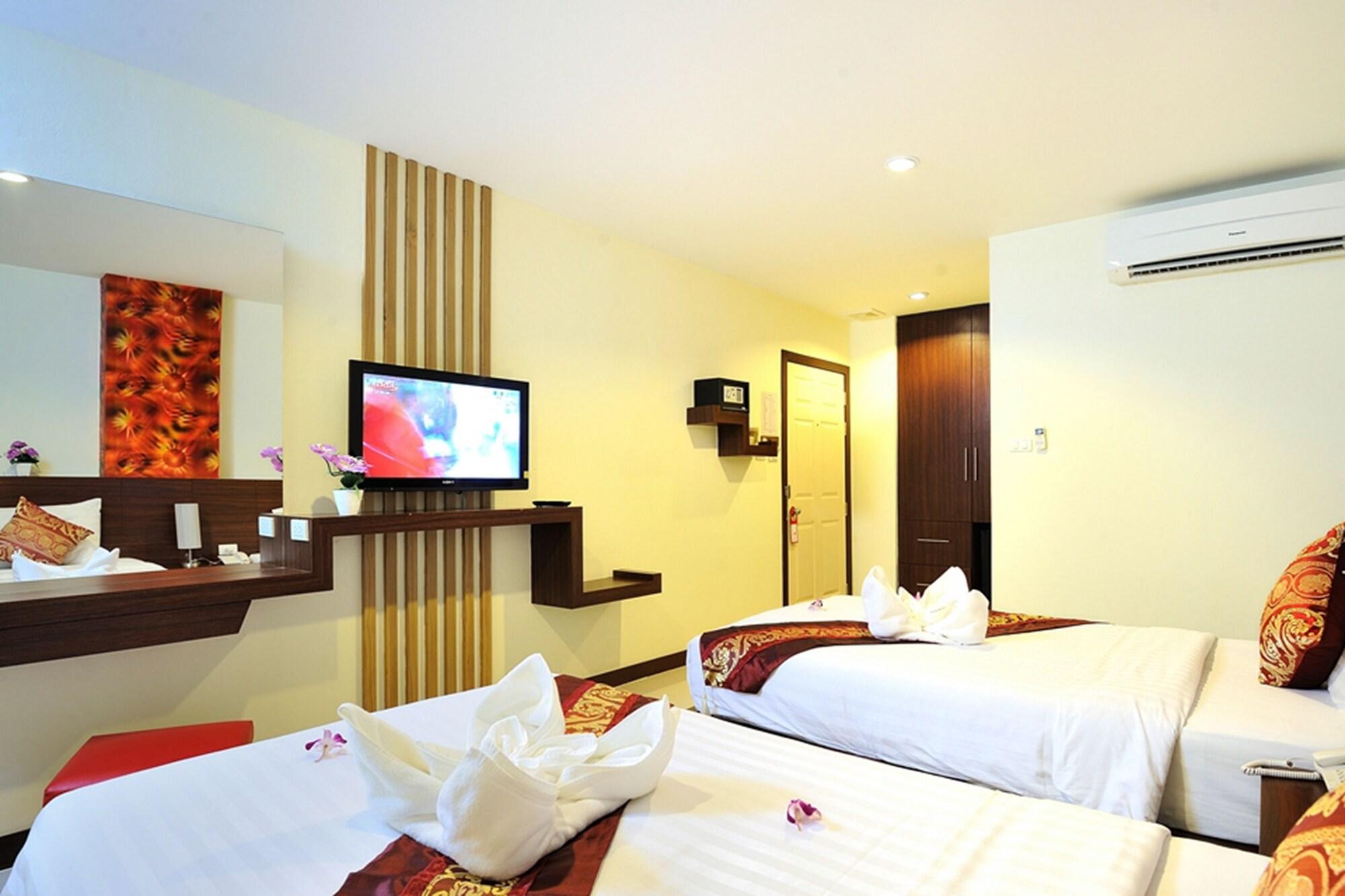 Pimrada Hotel Patong Ngoại thất bức ảnh