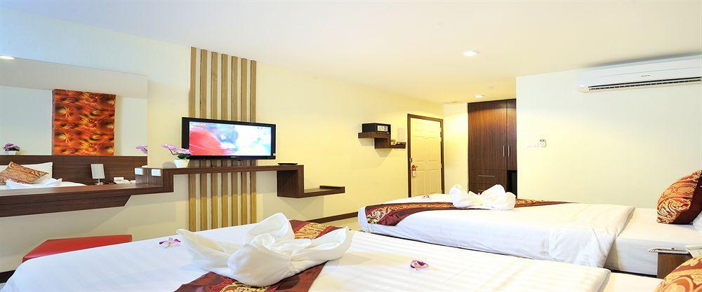 Pimrada Hotel Patong Ngoại thất bức ảnh