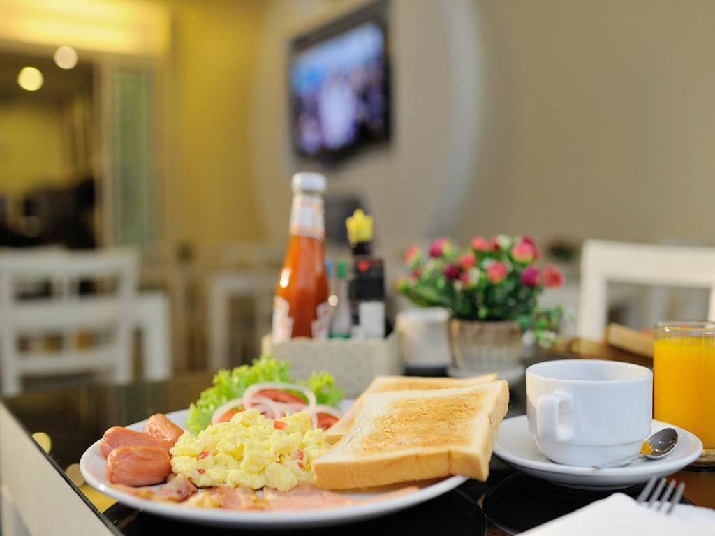 Pimrada Hotel Patong Ngoại thất bức ảnh