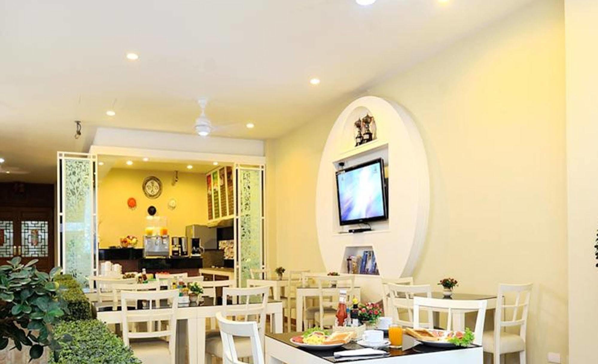 Pimrada Hotel Patong Ngoại thất bức ảnh